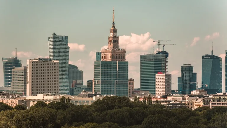 Fala upałów w Polsce: jak przetrwać temperatury powyżej 30 stopni
