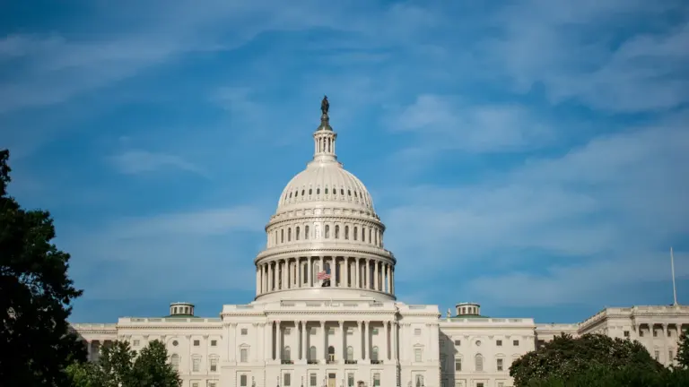 Wybory do Izby USA 2026: czy Republikanie zdobędą 218 mandatów?